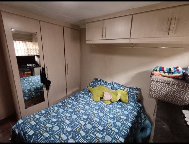 2 BEDROOM TOWNHOUSE FOR SALE IN SAFARI GARDENS